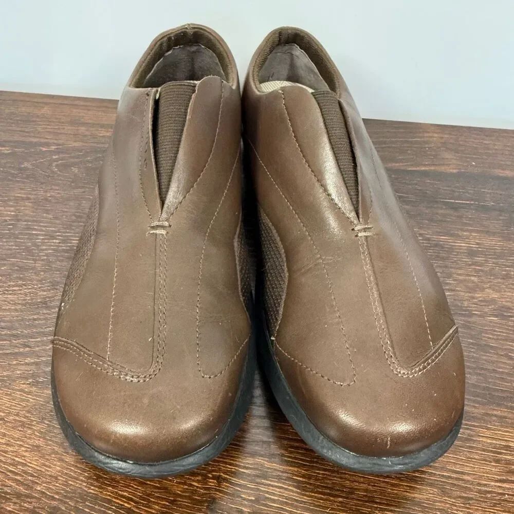 Merrell Quest Flex Women’s brown performance shoe size 8